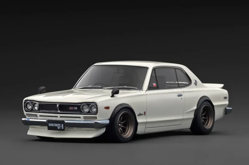 1:18 Ignition - Nissan Skyline 2000 GT-R (KPGC10), white ivory
