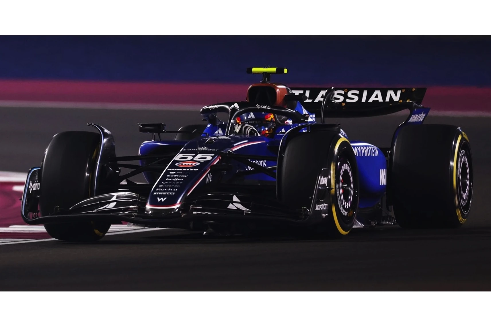 1:43 Spark - Atlassian Williams FW47 No.55 3rd Qatar GP 2025 Carlos Sainz (with pit board)