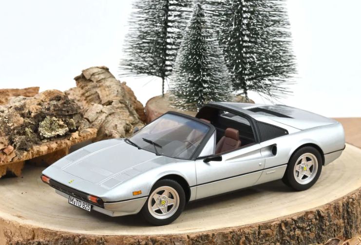 1:18 Norev - 1982 Ferrari 308 GTS Silver