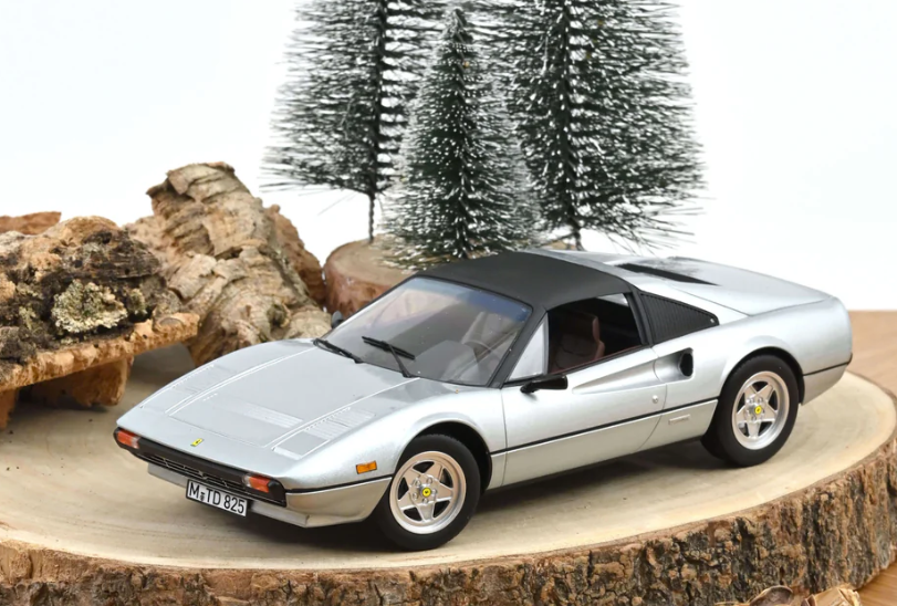 1:18 Norev - 1982 Ferrari 308 GTS Silver