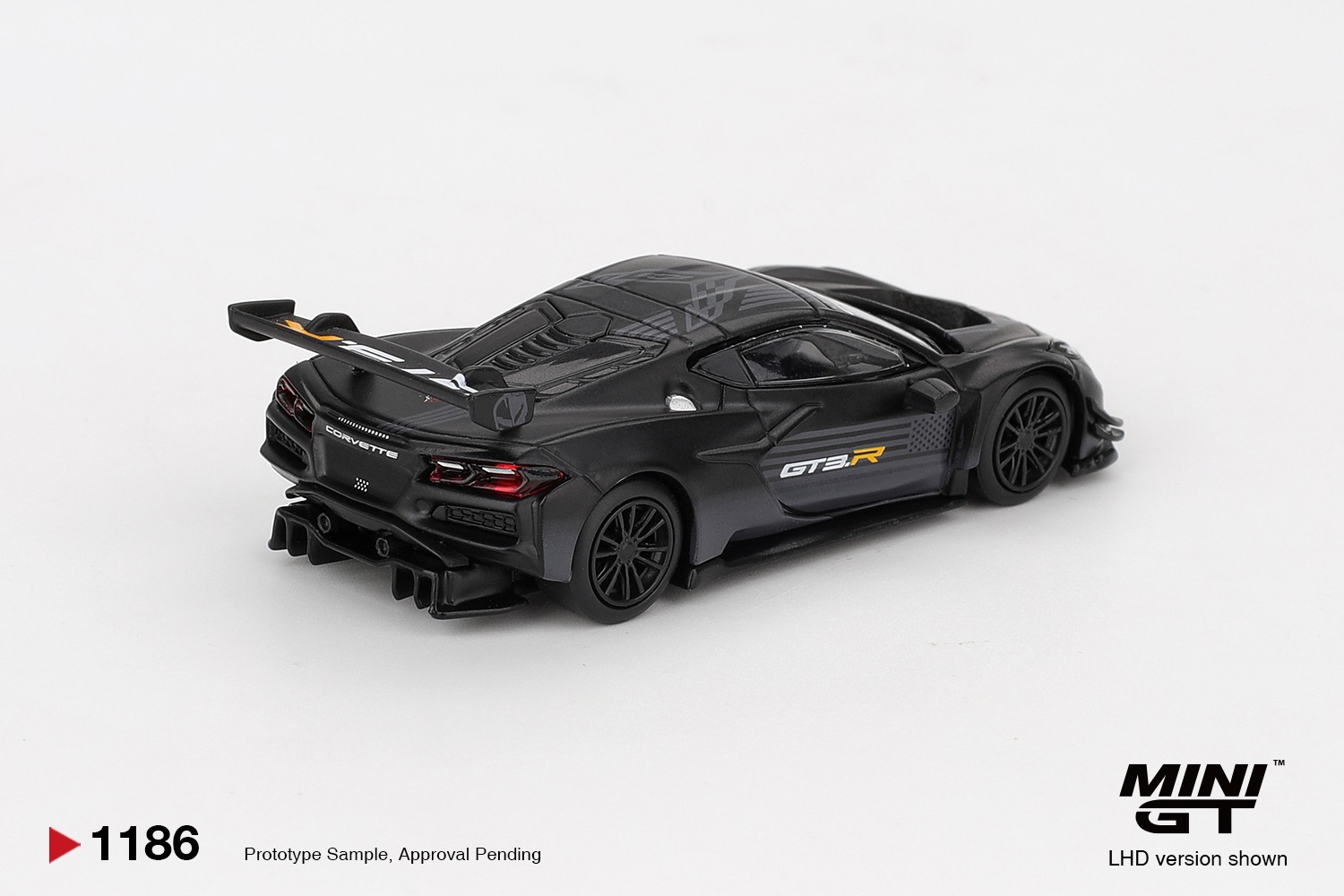 1:64 Mini GT - 2025 Chevrolet Corvette Z06 Black
