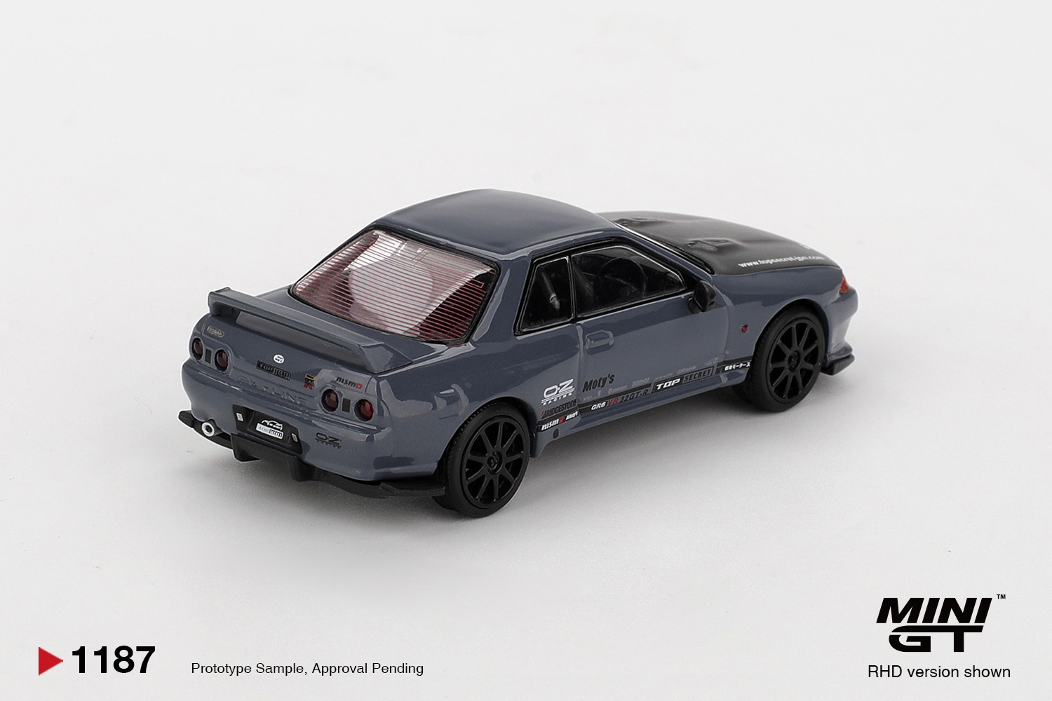 1:64 Mini GT - 2025 Nissan GTR Top Secret VR32 GT3 Road Americ Test Car Grey *Blister packaging*