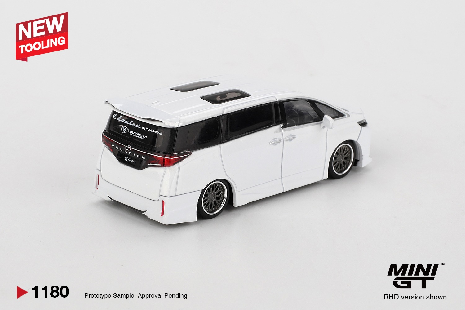 1:64 Mini GT - 2025 Toyota Vellfire White