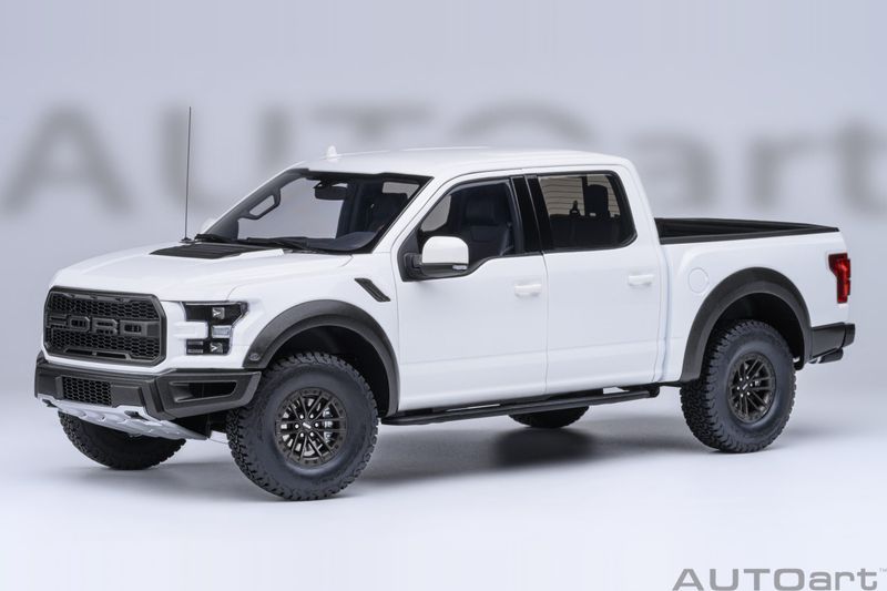 1:18 Autoart - Ford F-150 Raptor Supercrew 2019 (Oxford White)
