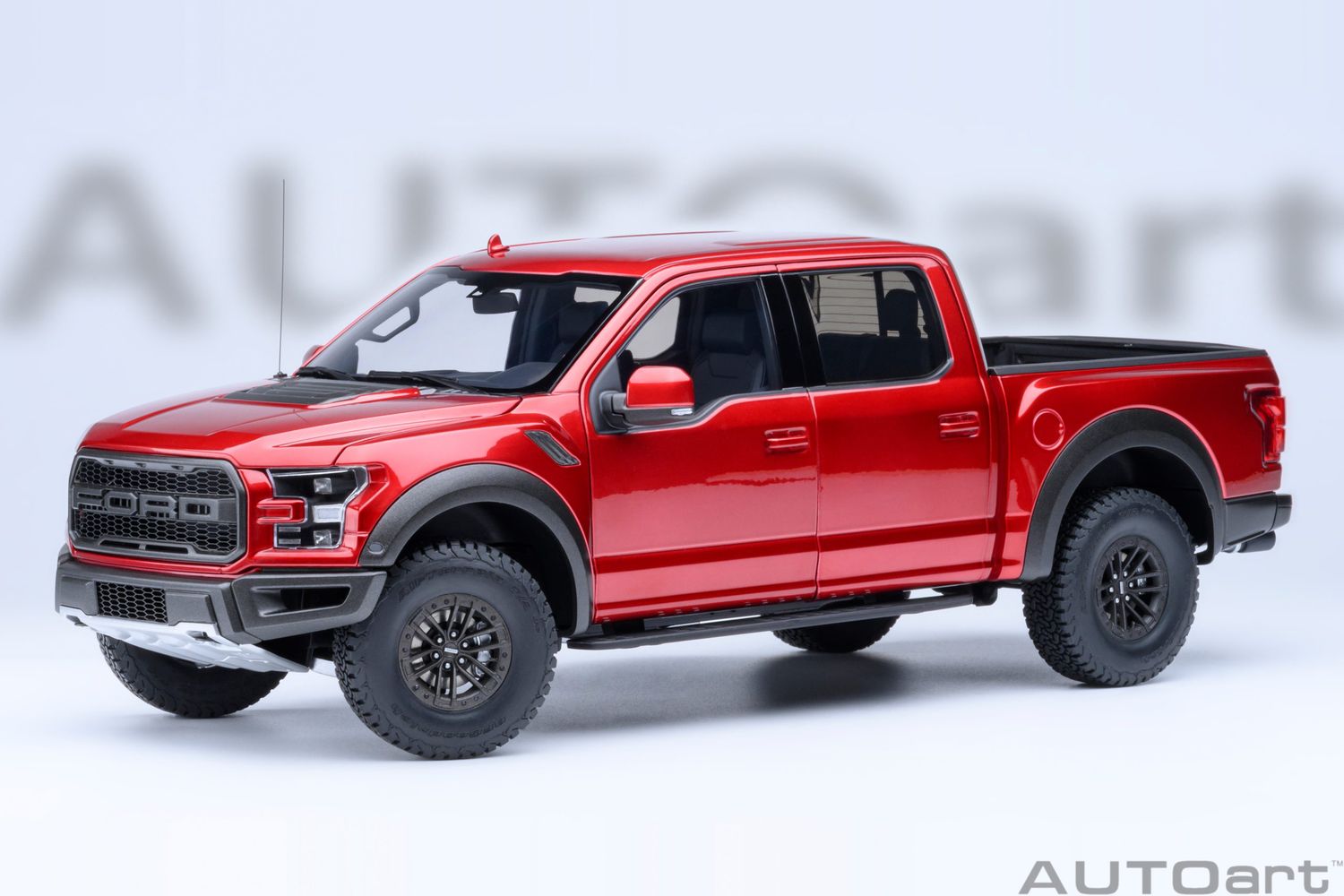 1:18 Autoart - Ford F-150 Raptor Supercrew 2019 (Ruby Red)