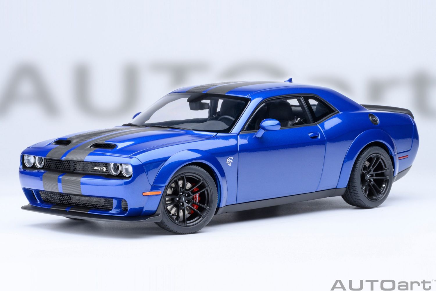 1:18 Autoart - Dodge Challenger SRT Jailbreak 2022 (Indigo Blue)