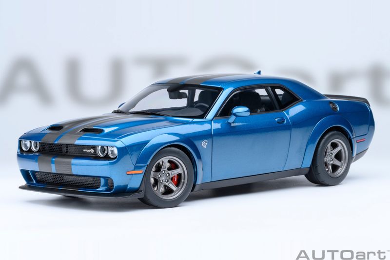 1:18 Autoart - Dodge Challenger SRT Superstock 2023 (Frostbite)