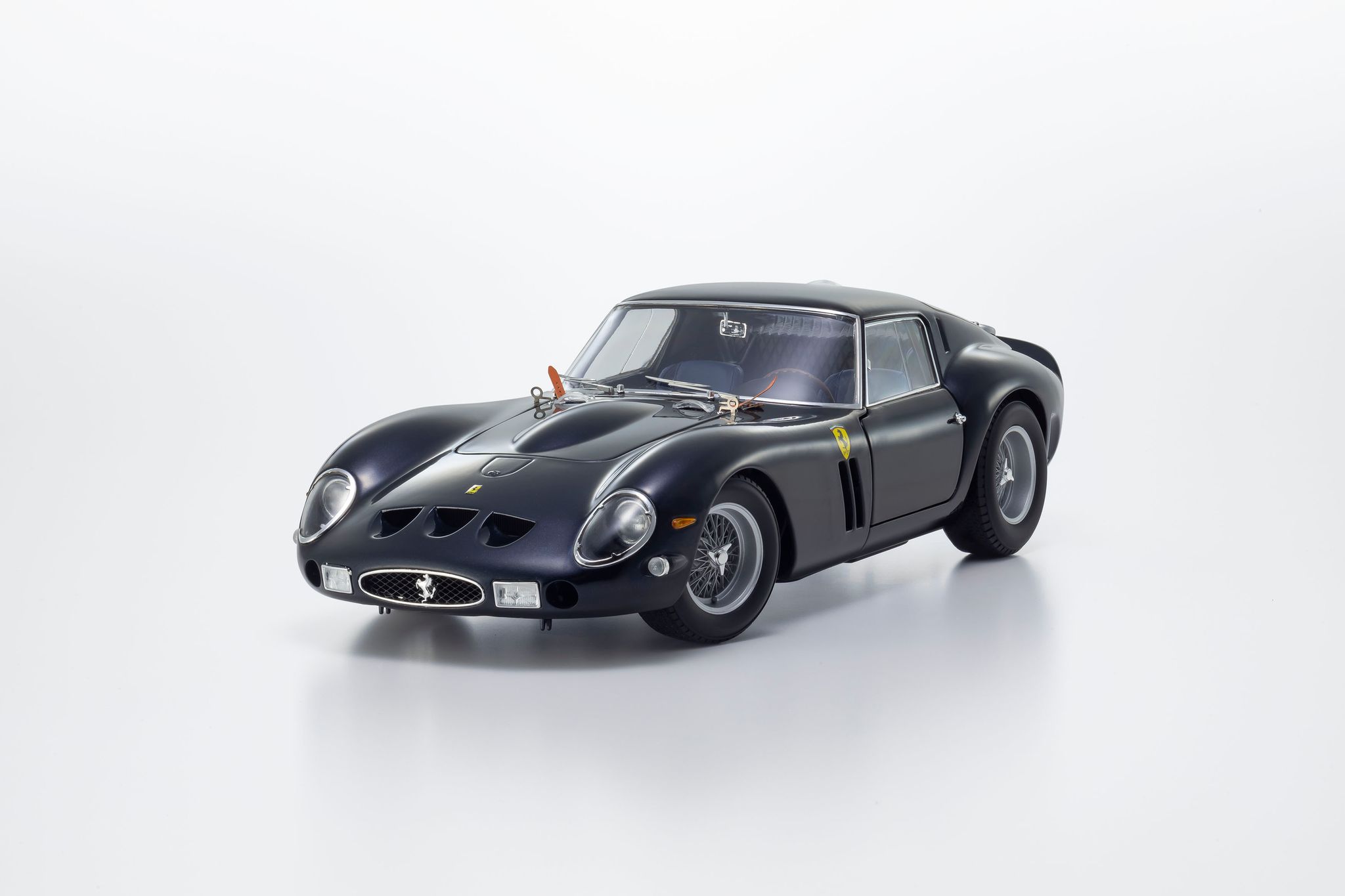 1:18 Kyosho - 1962 Ferrari 250 GTO 3.0L V12 Dark Blue