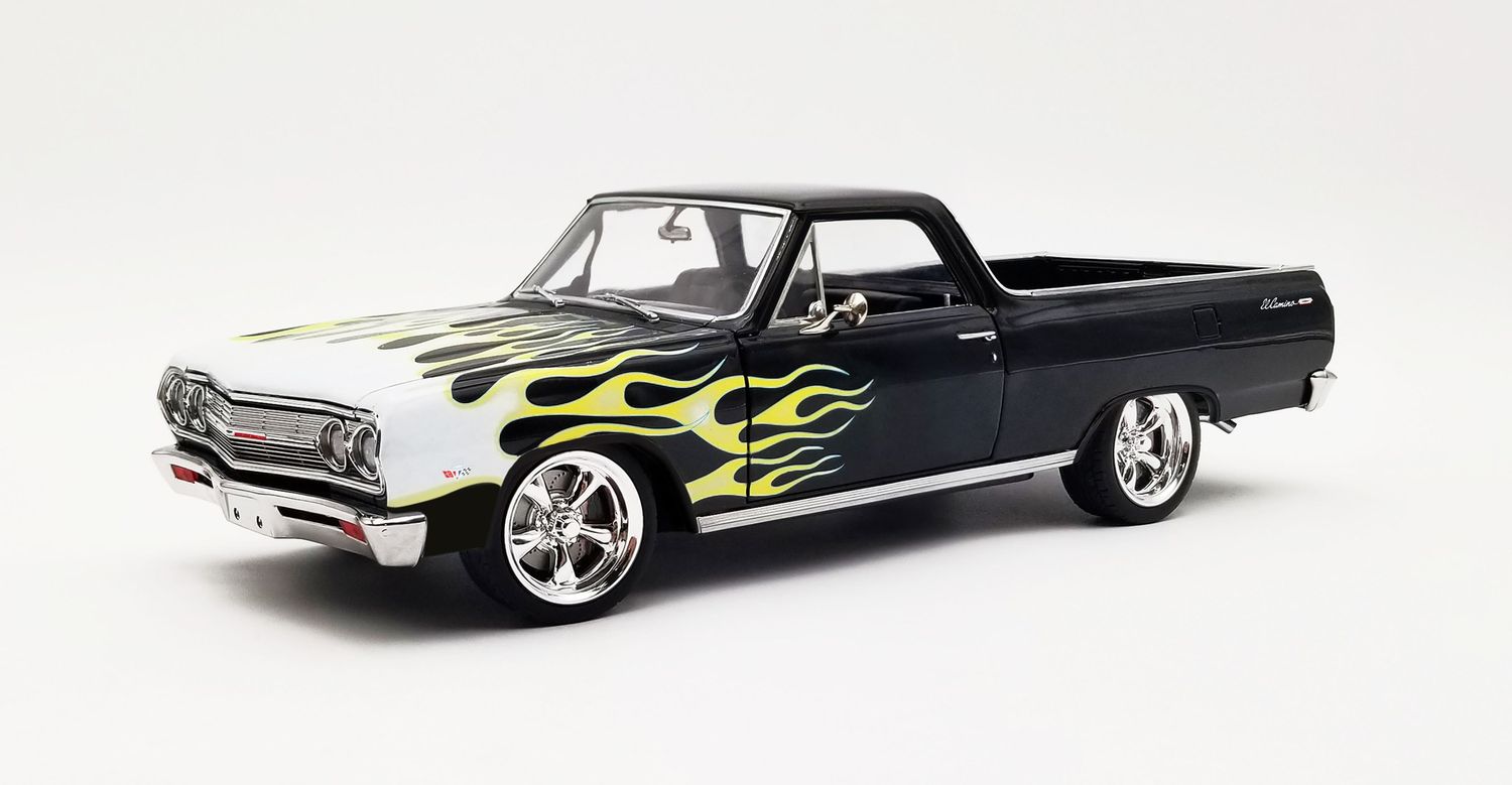 1:18 ACME - 1965 Chevrolet El Camino Custom Cruiser Tuxedo Black with Flames