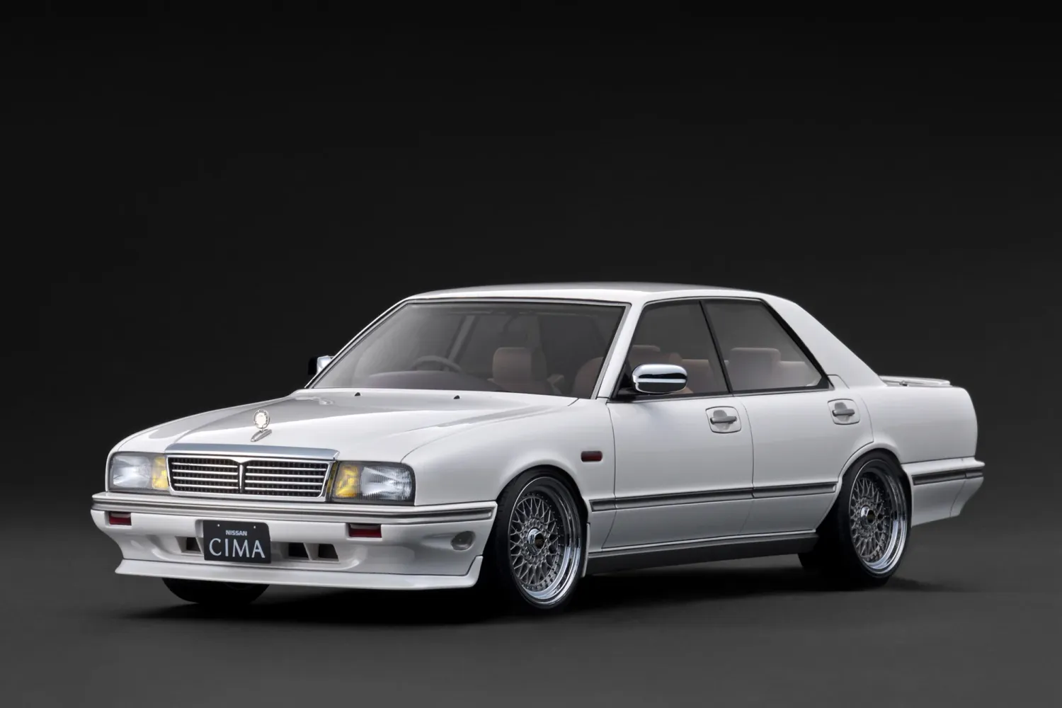 1:18 Ignition - Nissan Gloria Cima (Y31), pearl white