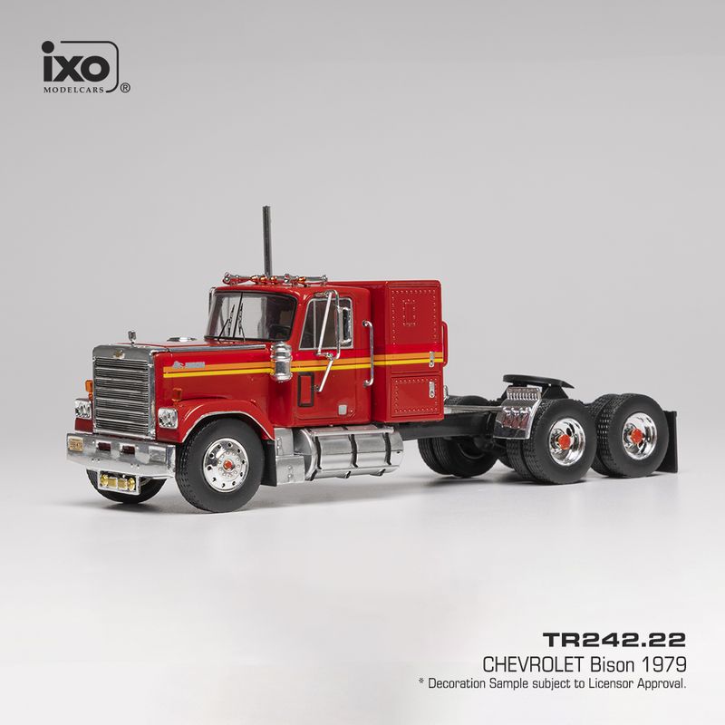1:43 Ixo - Chevrolet Bison, rot, 1979 1:43 Ixo - Chevrolet Bison, rot, 1979