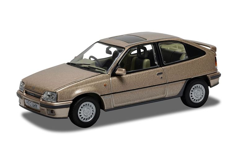 1:43 Vanguards - Vauxhall Astra Mk2 GTE 16V, Rembrandt Silver