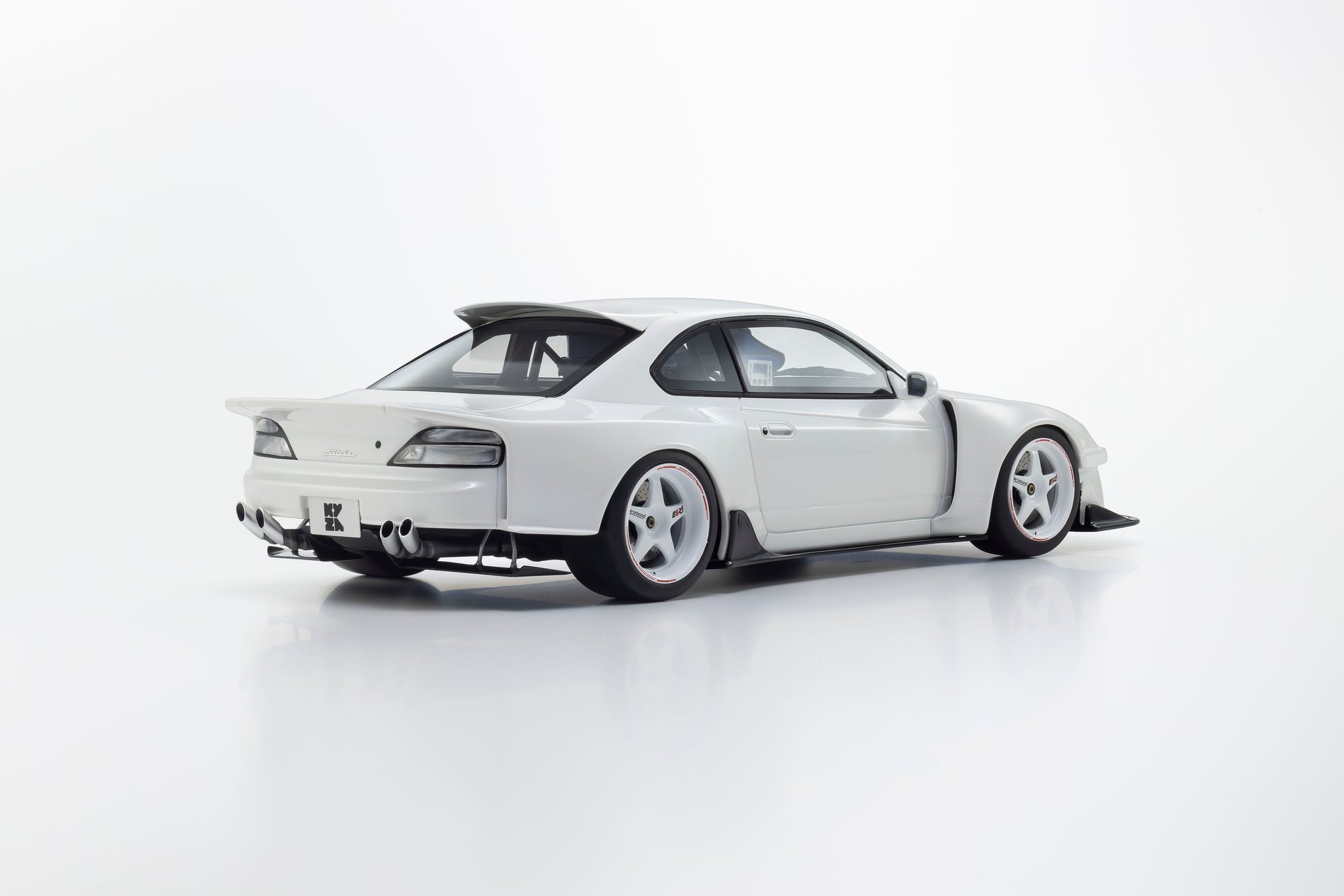 1:18 Kyosho - Nissan Silvia S15 Khyzyl Saleem White