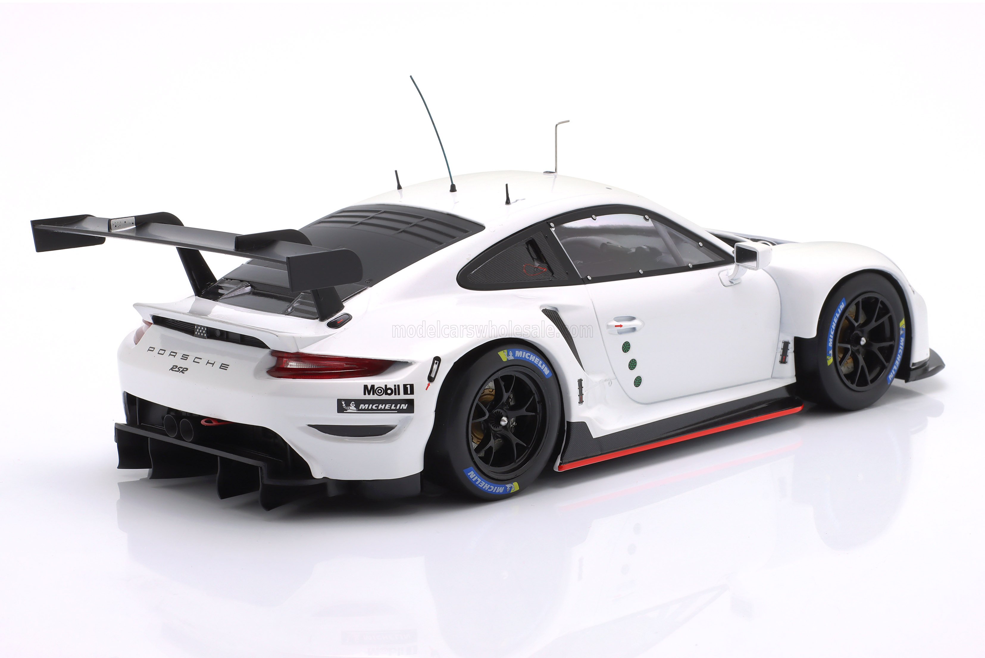 1:18 Ixo - Porsche 911 991-2 RSR-19 Plain Body White