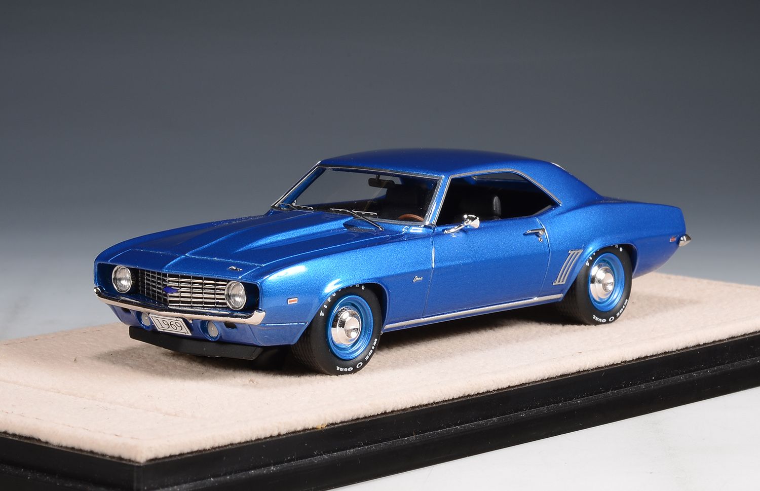 1:43 Stamp Models - 1969 Chevrolet COPO Camaro ZL1 Le Mnas Blue Metallic