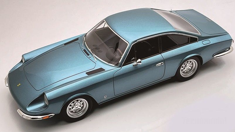 1:18 Tecnomodel - 1967 Ferrari GT 2+2 Blue Metallic