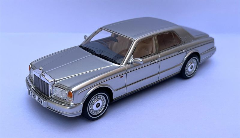 1:43 Matrix - RR Silver Seraph silver pearl '98-'02