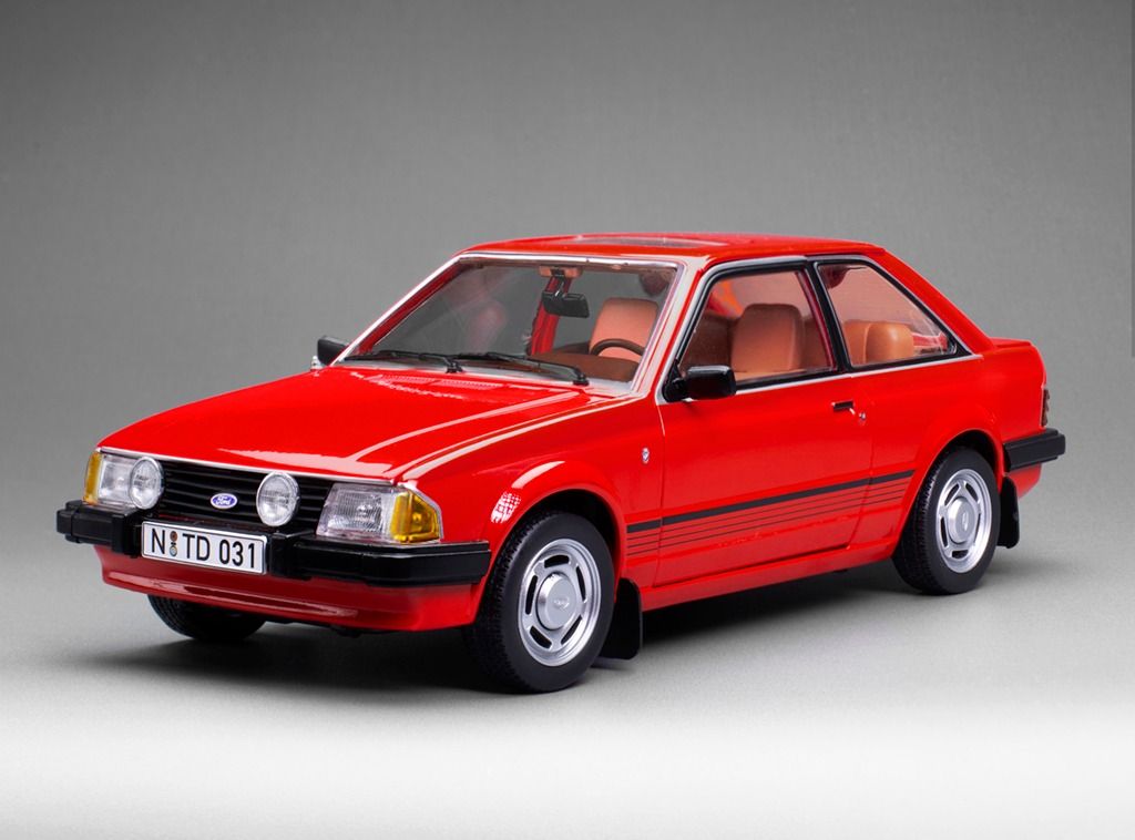 1:18 Sunstar - Ford Escort Mark III Ghia, Red, 1983