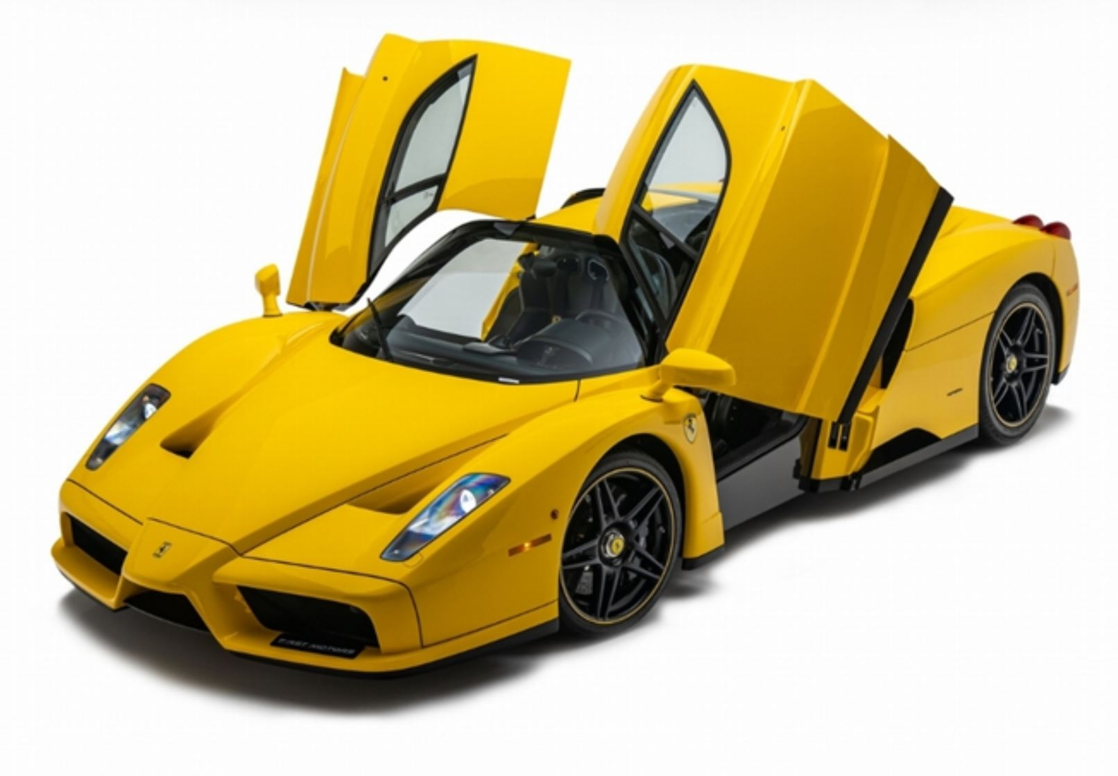 1:18 BBR - Ferrari Enzo Giallo Modena - Black and yellow wheels - *Polifoam Pack*
