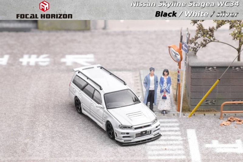 1:64 Focal Horizon - Nissan R34 Wagon with opening hood, white