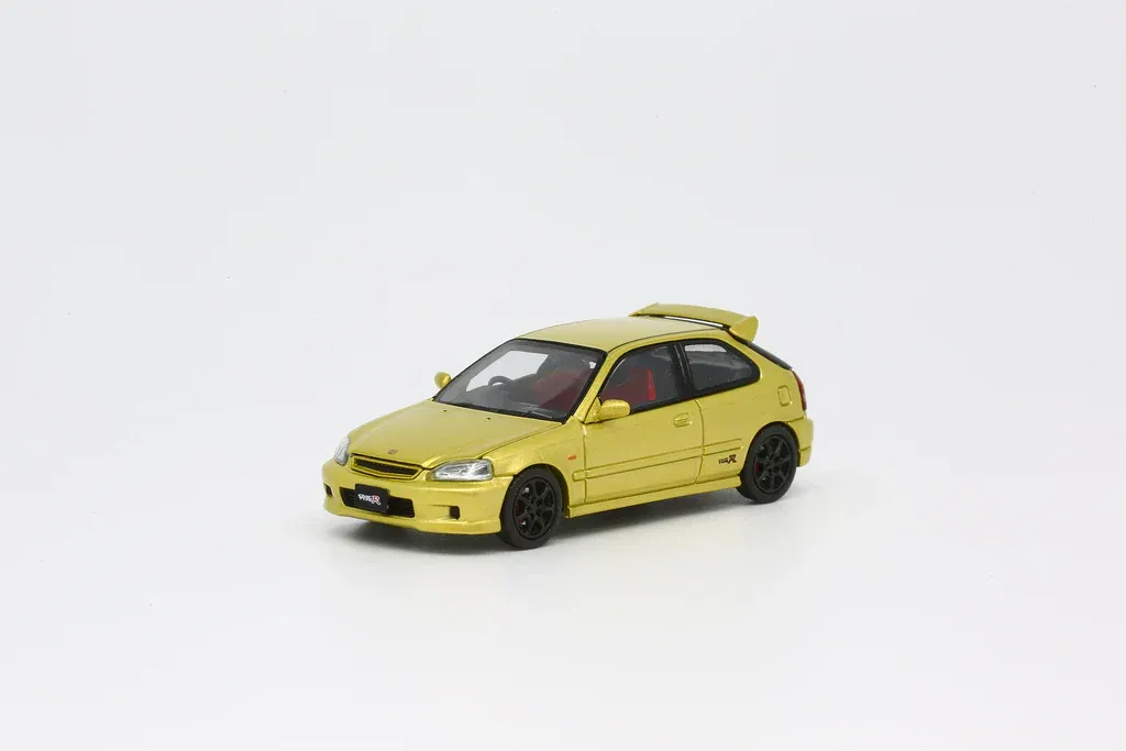 1:64 Focal Horizon - Honda EK9 with opening hood, gold