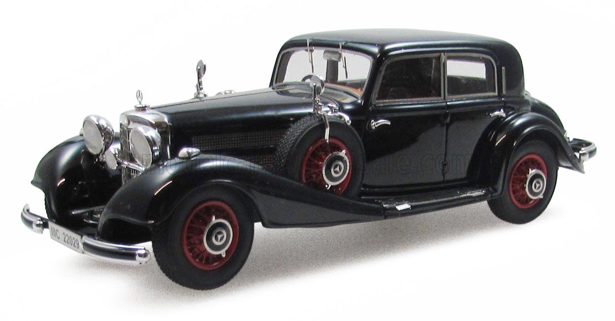 1:43 Esval Model - 1936 Mercedes Benz 540K (W29) - Black Red