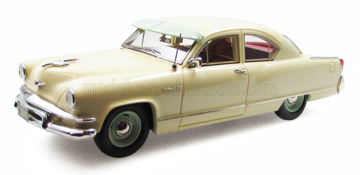 1:43 Esval Model - 1953 Kaiser-Frazer Deluxe Berline - Beige Ligth Green