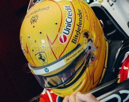 1:5 Looksmart Helmets - Bell Helmet Casco Helmet F1 Lewis Hamilton Team Ferrari HP #44 Season 2026