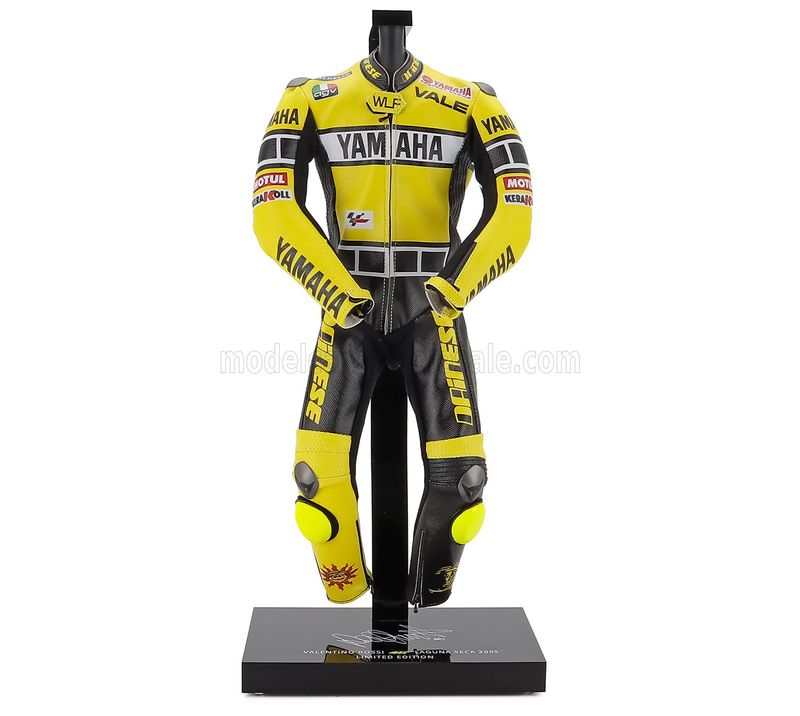 1:4 Microart Racing - Dainese - Racing Suit - Tuta - Valentino Rossi VR46 - Laguna Seca - World Champion Yamaha YZR-M1 MotoGP 2005 - True To Original With Zip Closure 1:4 Microart Racing - Dainese - Racing Suit - Tuta - Valentino Rossi VR46 - Laguna Seca - World Champion Yamaha YZR-M1 MotoGP 2005 - True To Original With Zip Closure