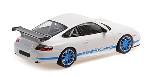 1:18 Minichamps - 2002 Porsche 911 GT3 RS - White w/ Blue Stripes