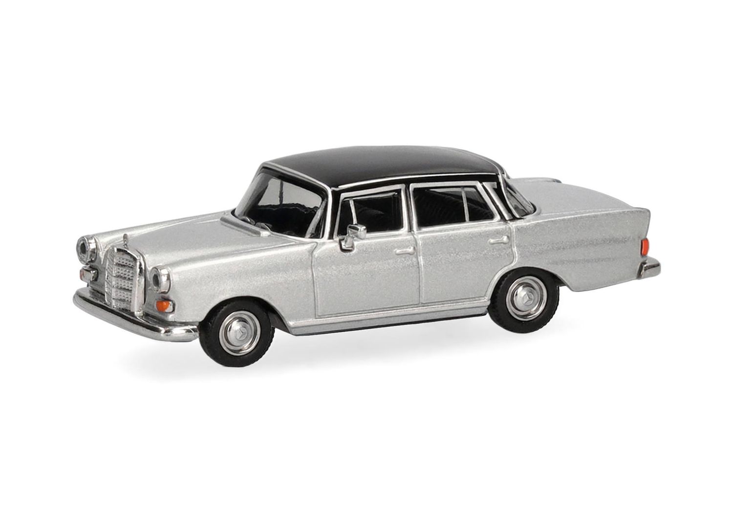 1:87 Herpa - Mercedes-Benz 200 Heckflosse silbermetallic, schwarz