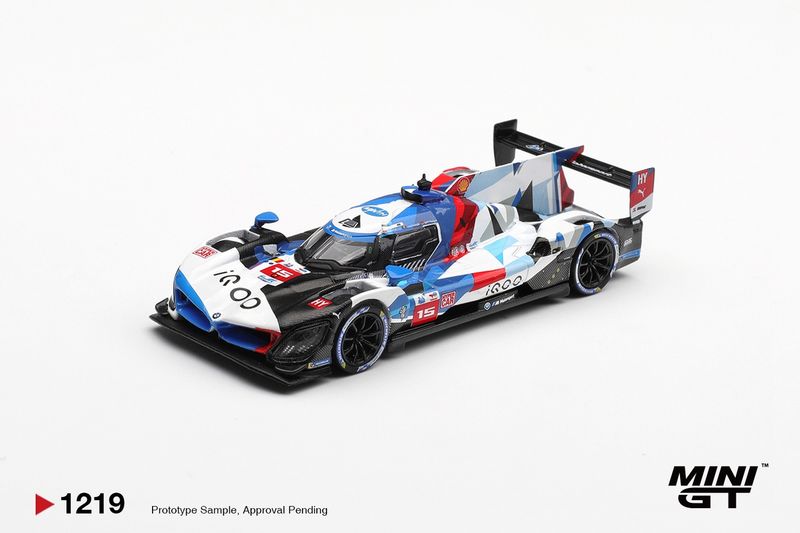 1:64 Mini GT - 2025 BMW M Hybrid V8 Hypercar #15 BMW M Team WRT Le Mans 24 hrs *Blister packaging*
