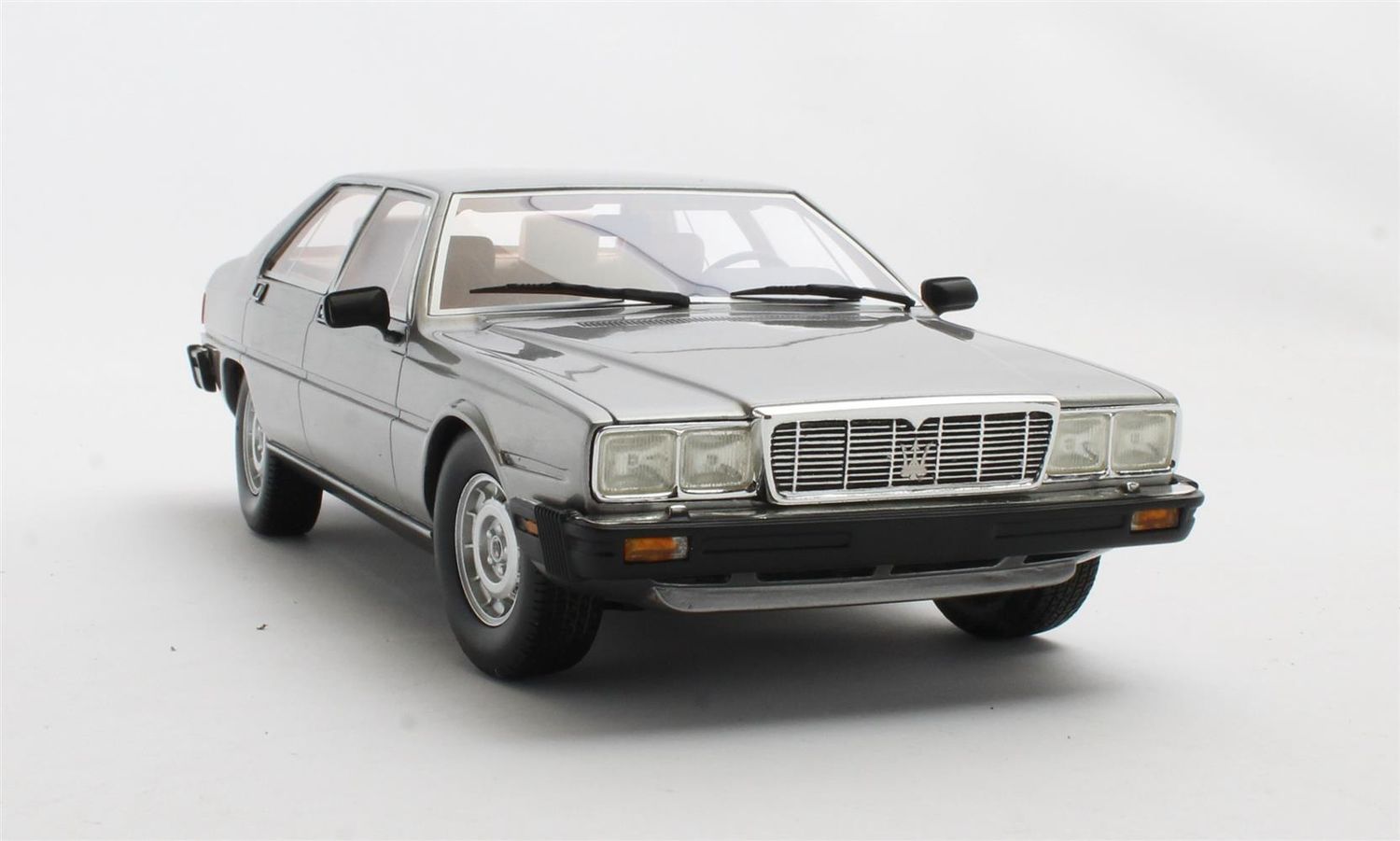 1:18 Cult Models - Maserati Quatroporte III silver 79-85