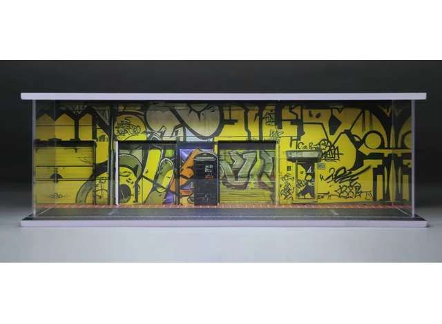 1:64 Black Box Diorama (MoreArt) - Diorama Graffiti with light