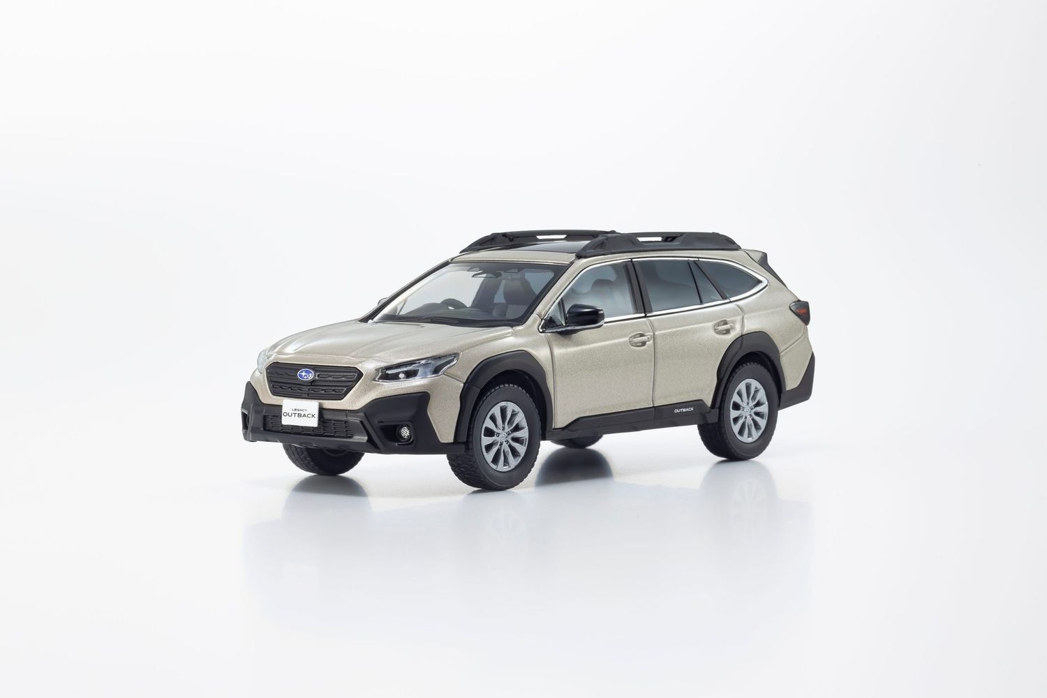 1:43 Kyosho - 2025 Subaru Legacy Outback - Gold Black
