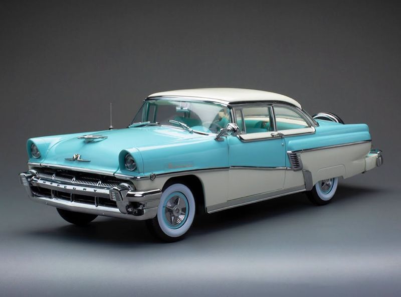1:18 Sunstar - 1956 Mercury Montclair Hard-Top - Blue Niagara White 1:18 Sunstar - 1956 Mercury Montclair Hard-Top - Blue Niagara White