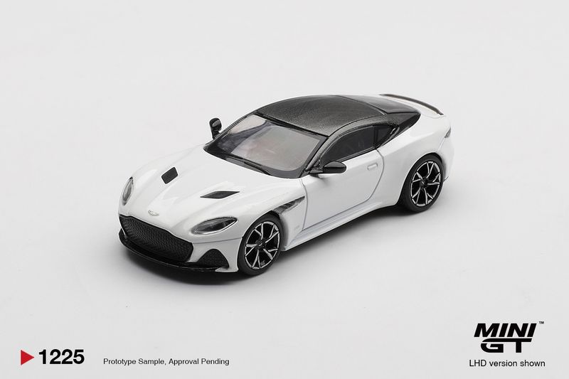 1:64 Mini GT - 2024 Aston Martin BDS Stratus, white