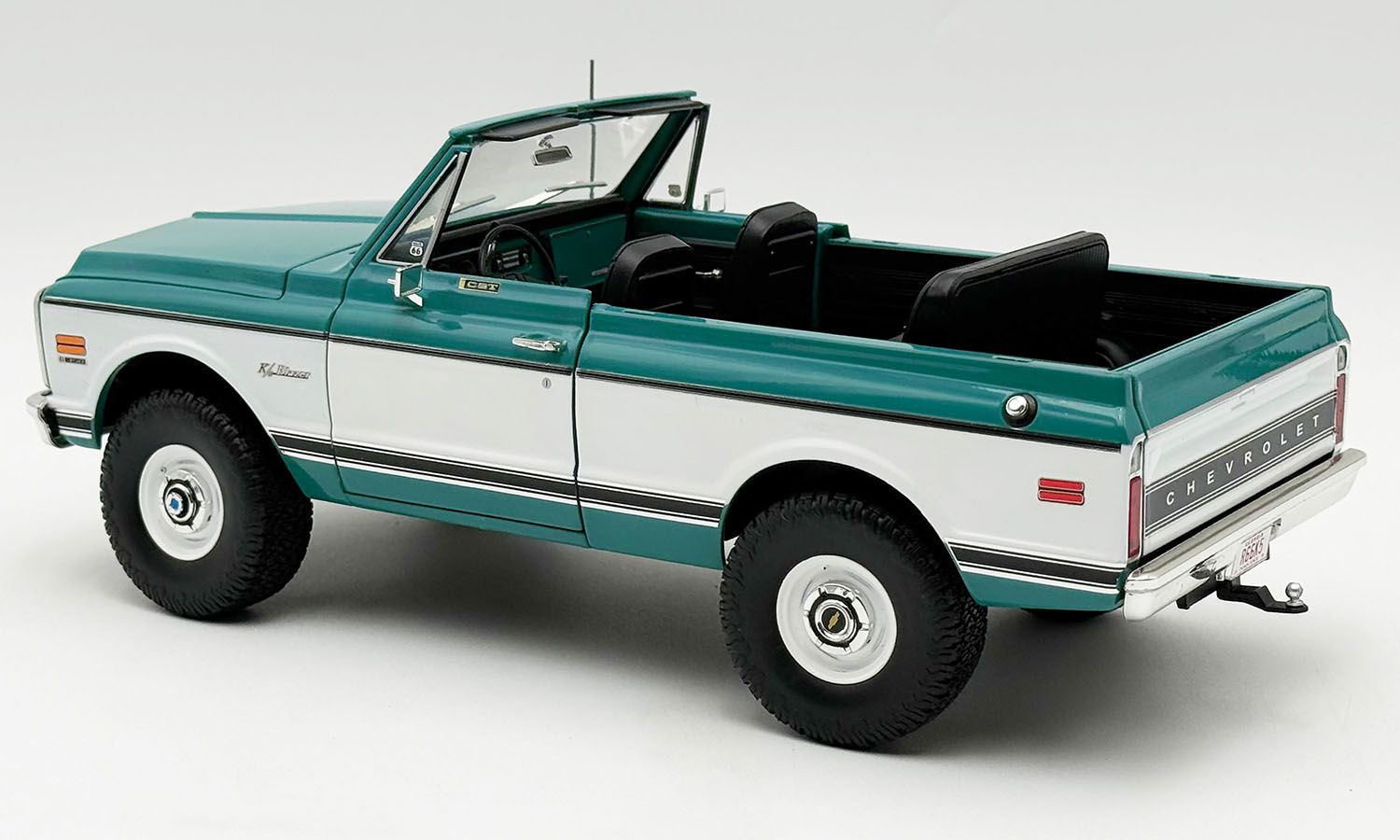 1:18 ACME - 1972 Chevrolet Blazer K/5 CST - Route 66 100th Anniversary Medium Green