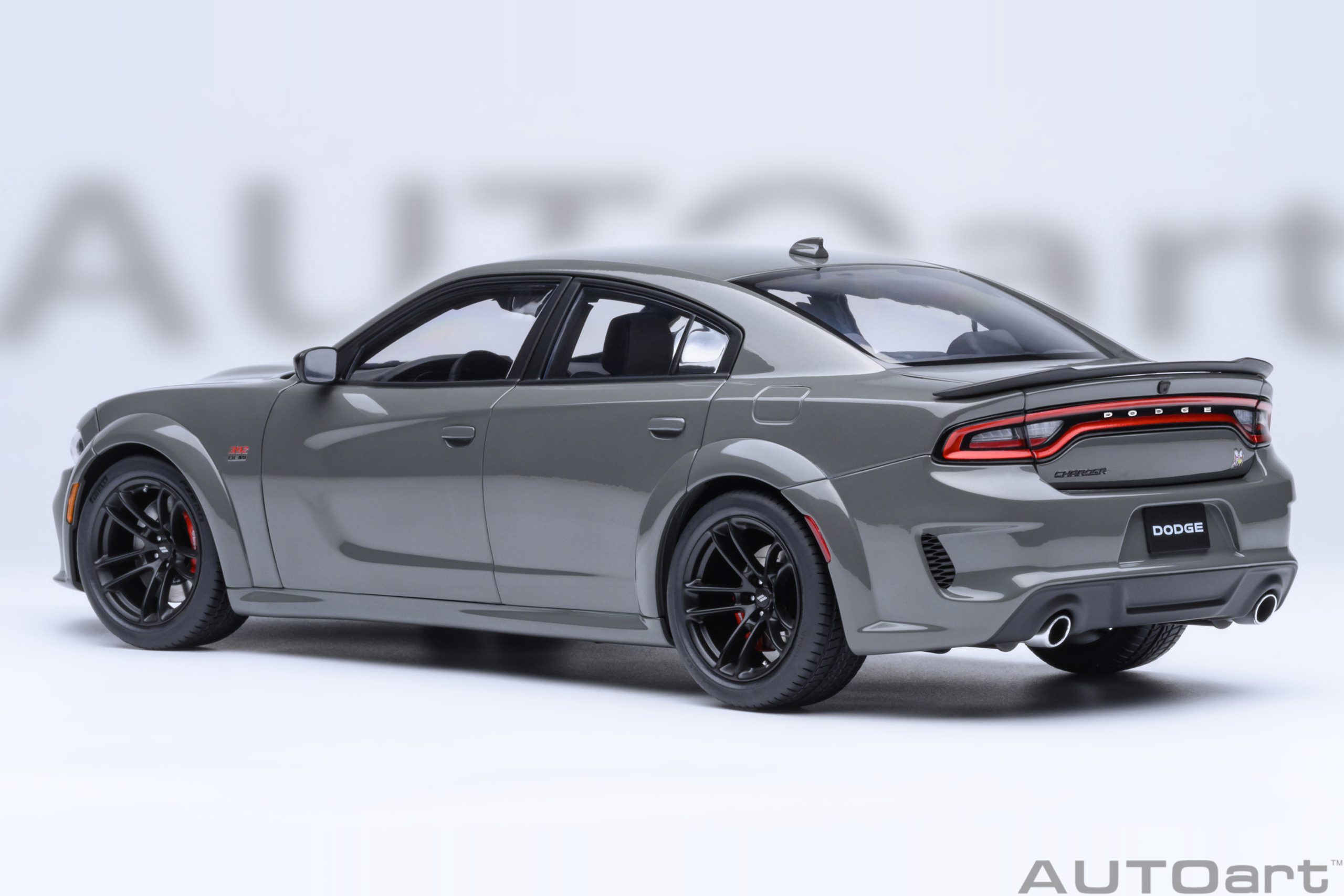 1:18 Autoart - Dodge Charger Scat Pack Widebody (Destroyer Grey)
