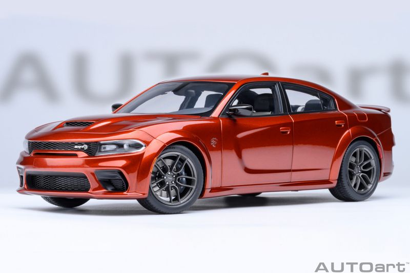 1:18 Autoart - Dodge Charger SRT Hellcat Redeye Jailbreak (Sinamon Stick)