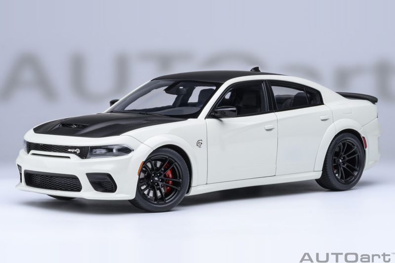 1:18 Autoart - Dodge Charger SRT Hellcat Redeye Jailbreak (Knuckle White)