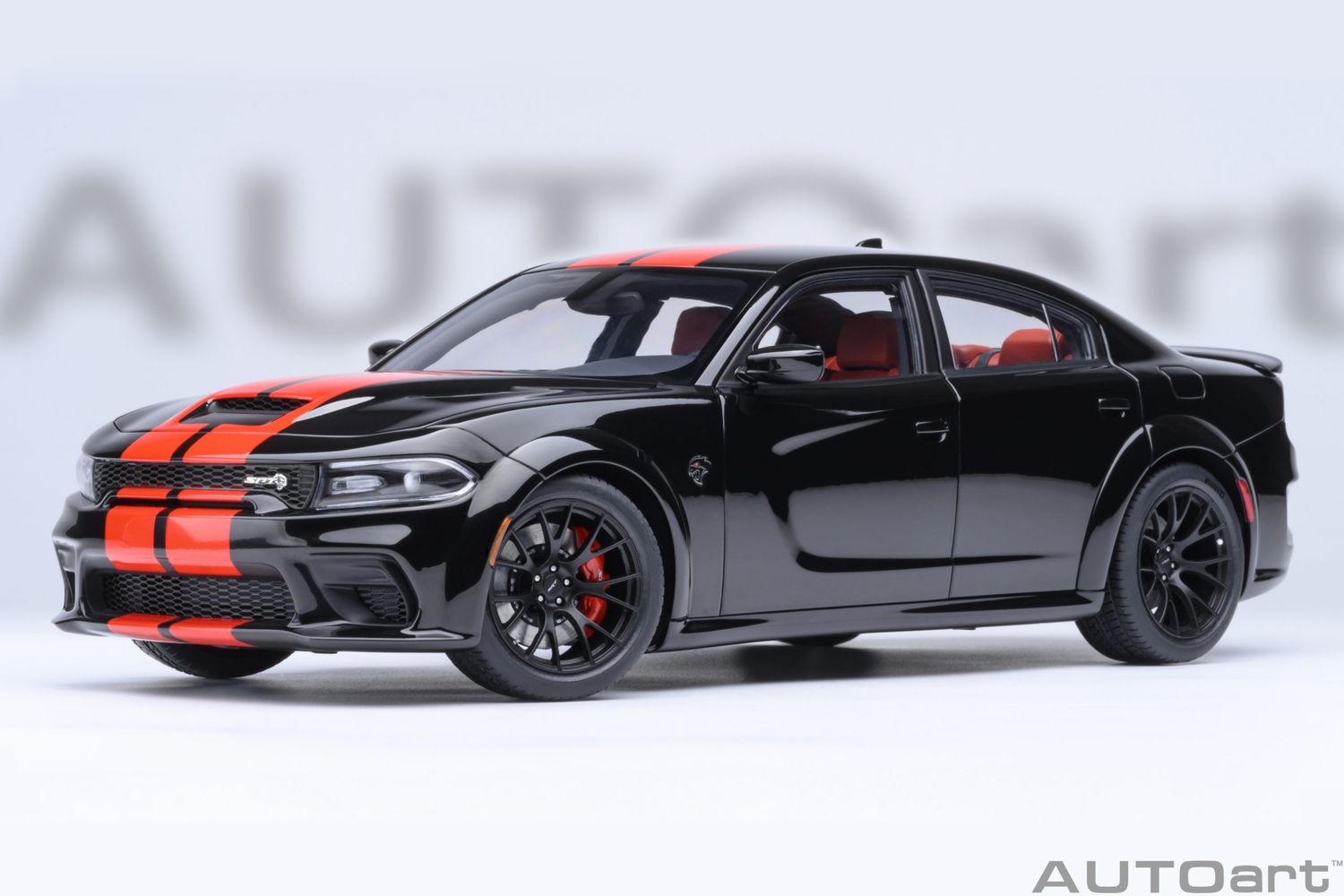 1:18 Autoart - Dodge Charger SRT Hellcat Redeye Jailbreak (Pitch Black)