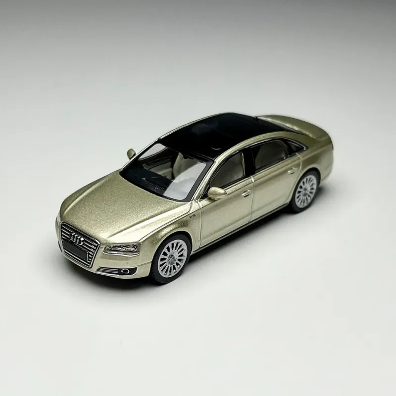 1:64 Massdi Diecast - Audi A8L (D4), gold