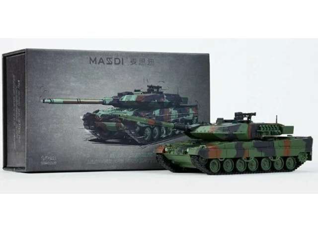 1:64 Massdi Diecast - Leopard 2 A6, NATO Tricolor camouflage