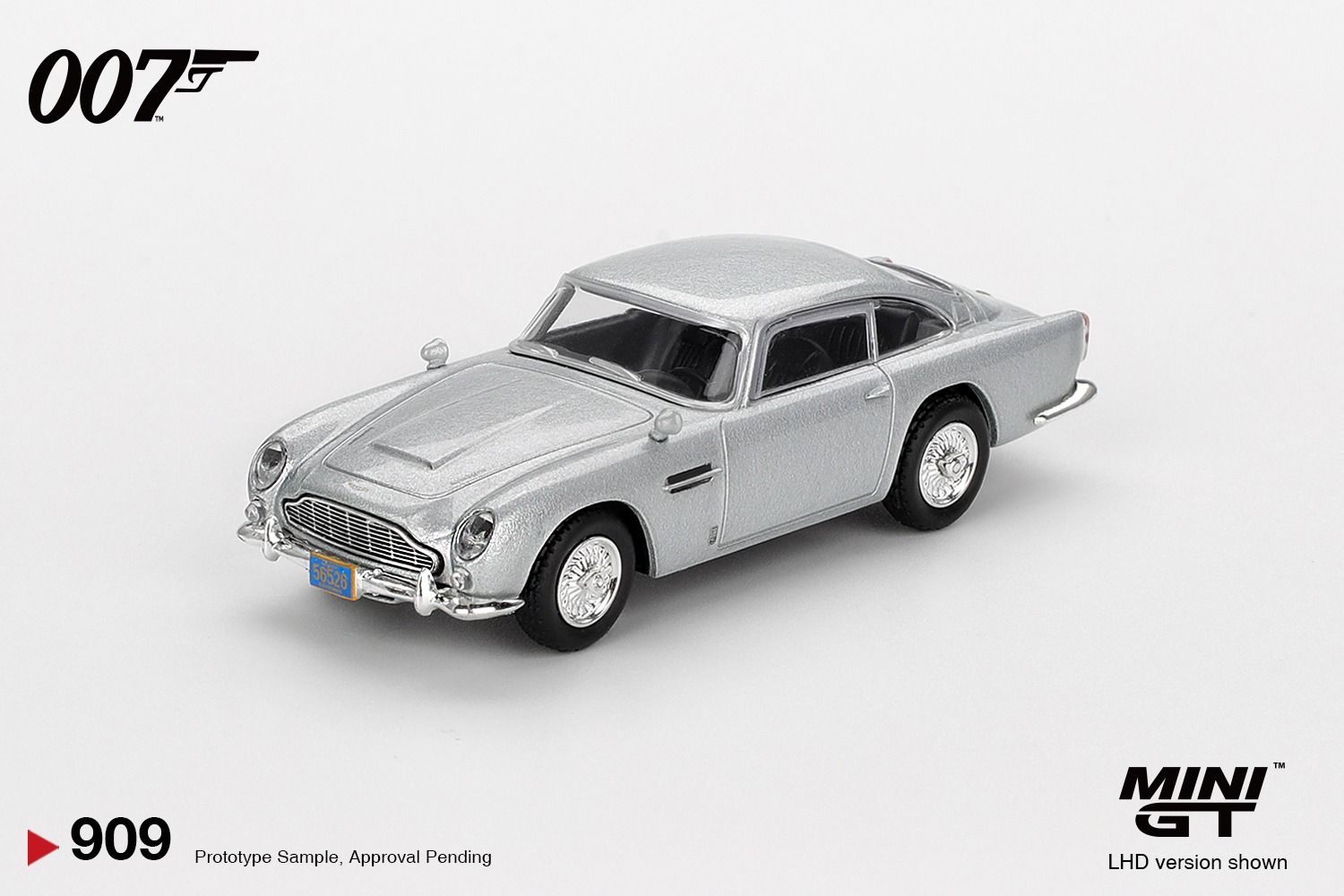 1:64 Mini GT - 2006 Aston Martin DB5 *Casino Royal*  *Japanese Blister*