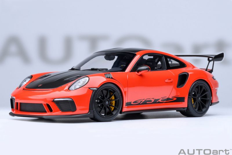 1:18 Autoart - Porsche 911 (991.2) GT3 RS Weissach Package (Lava Orange)