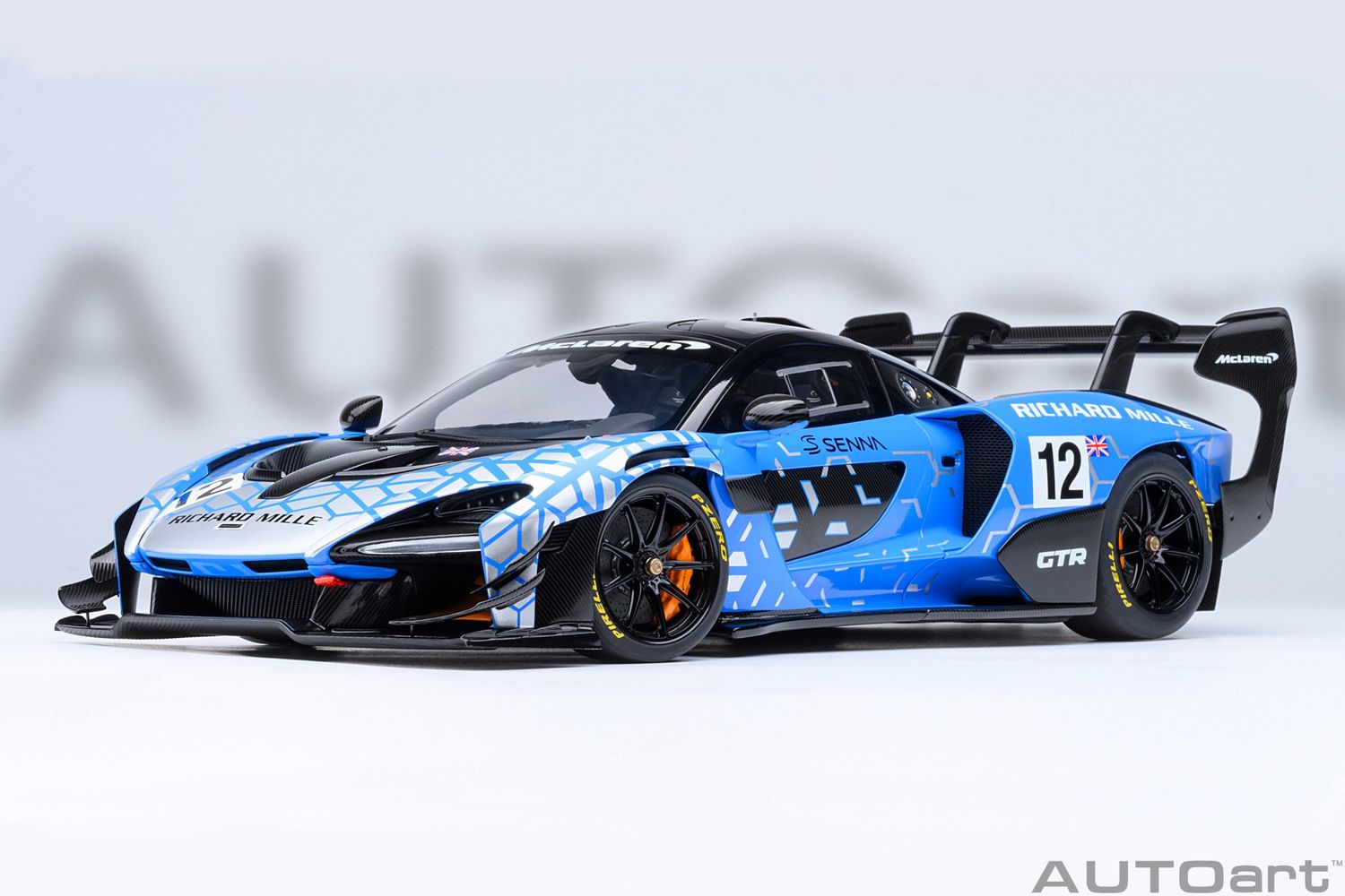 1:18 Autoart - McLaren Senna GTR (Presentation version #2)
