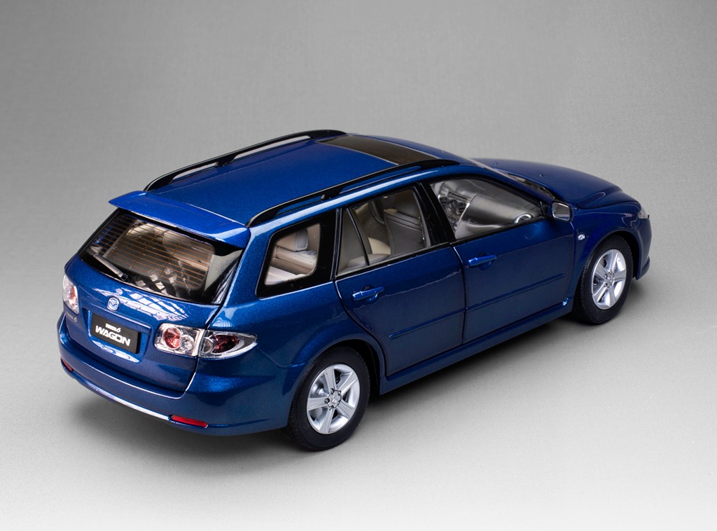 1:18 Sunstar - Mazda 6 Wagon, sonic blue metallic