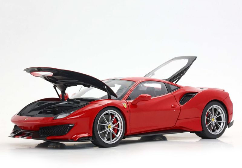 1:18 BBR - Ferrari 488 Pista - metal diecast - full open Rosso corsa with stripe *POLYFOAM PACK*