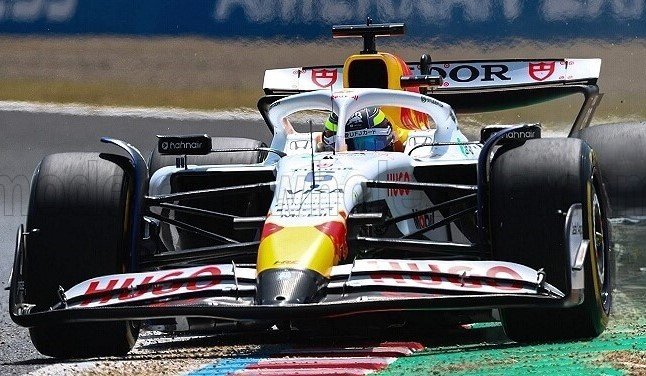 1:64 Hot Wheels - Racing Bulls F1 VCARB-02 Team Visa Cash App #6 Season 2025 I. Hadjar